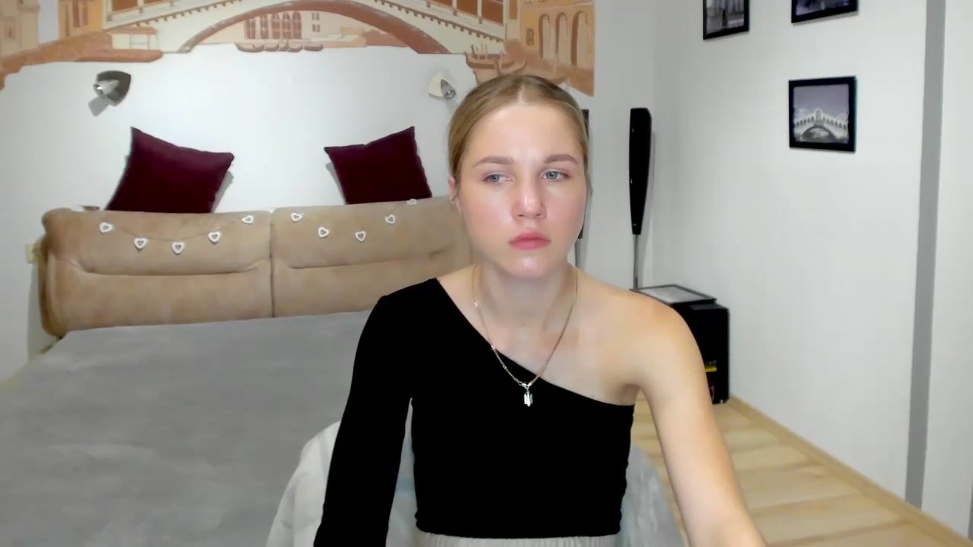 Gallery image thumbnail from Kate_Lewiss's myfreecams stream on, 05/13/2024, 09:28 image 7 of 20