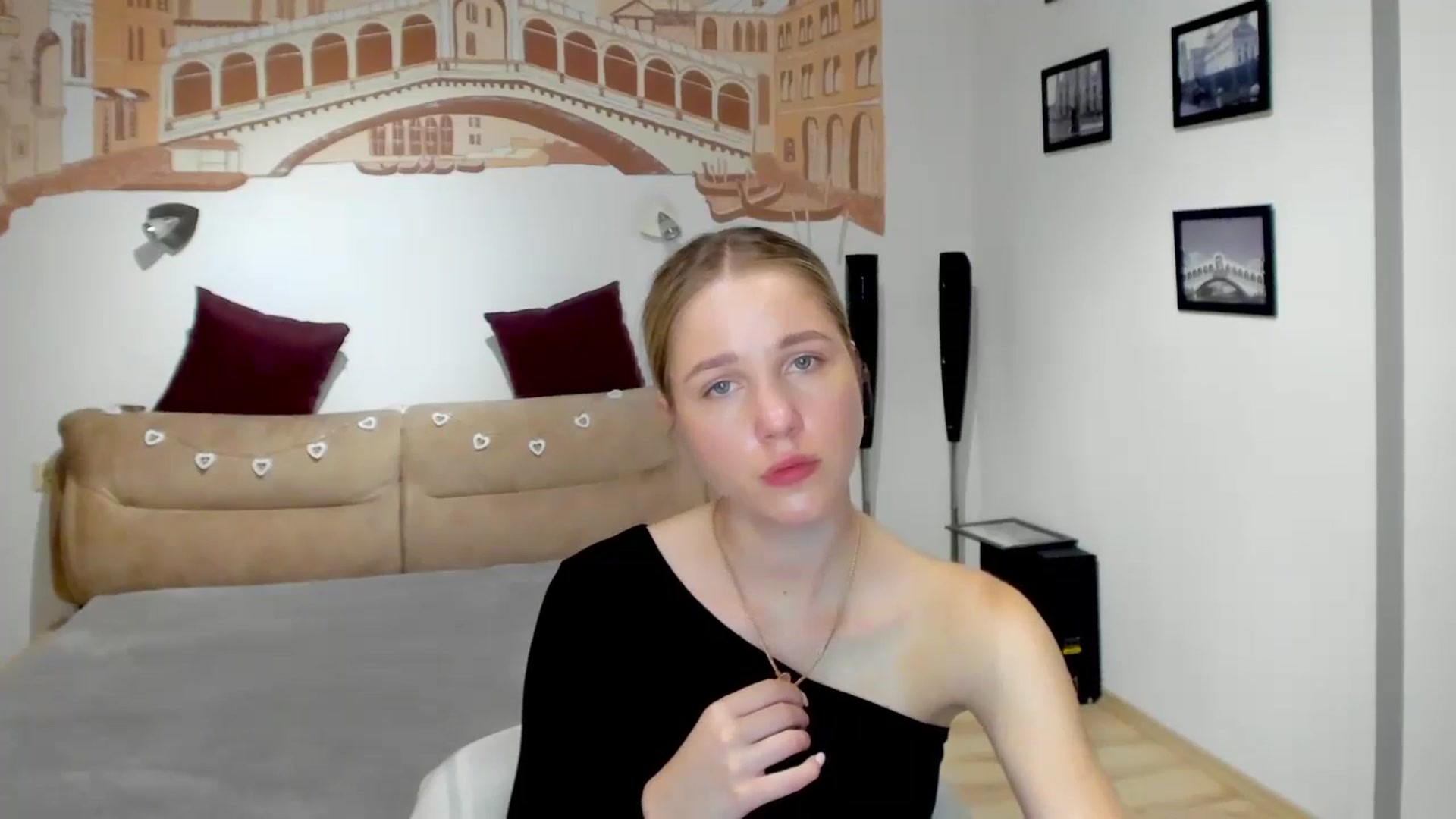 Gallery image thumbnail from Kate_Lewiss's myfreecams stream on, 05/13/2024, 09:55 image 2 of 20