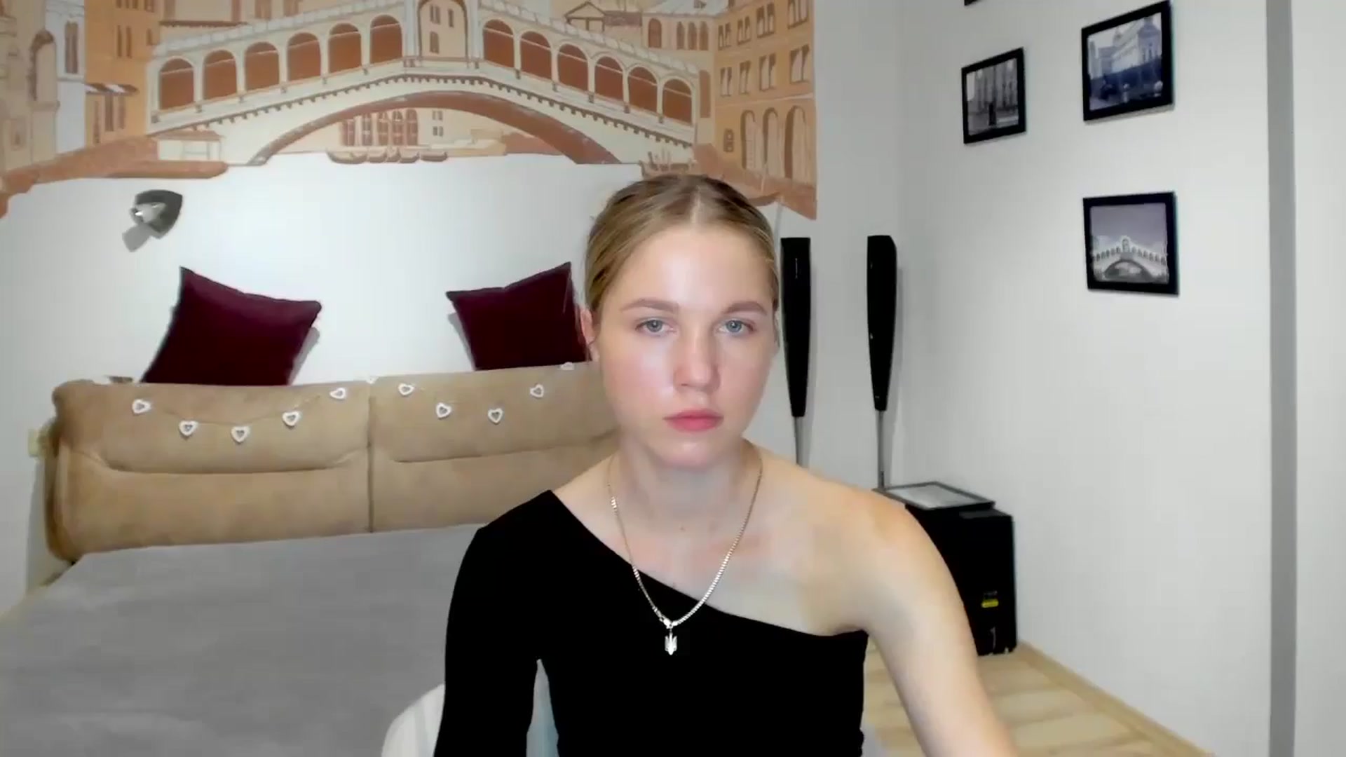 Gallery image thumbnail from Kate_Lewiss's myfreecams stream on, 05/13/2024, 10:23 image 19 of 20