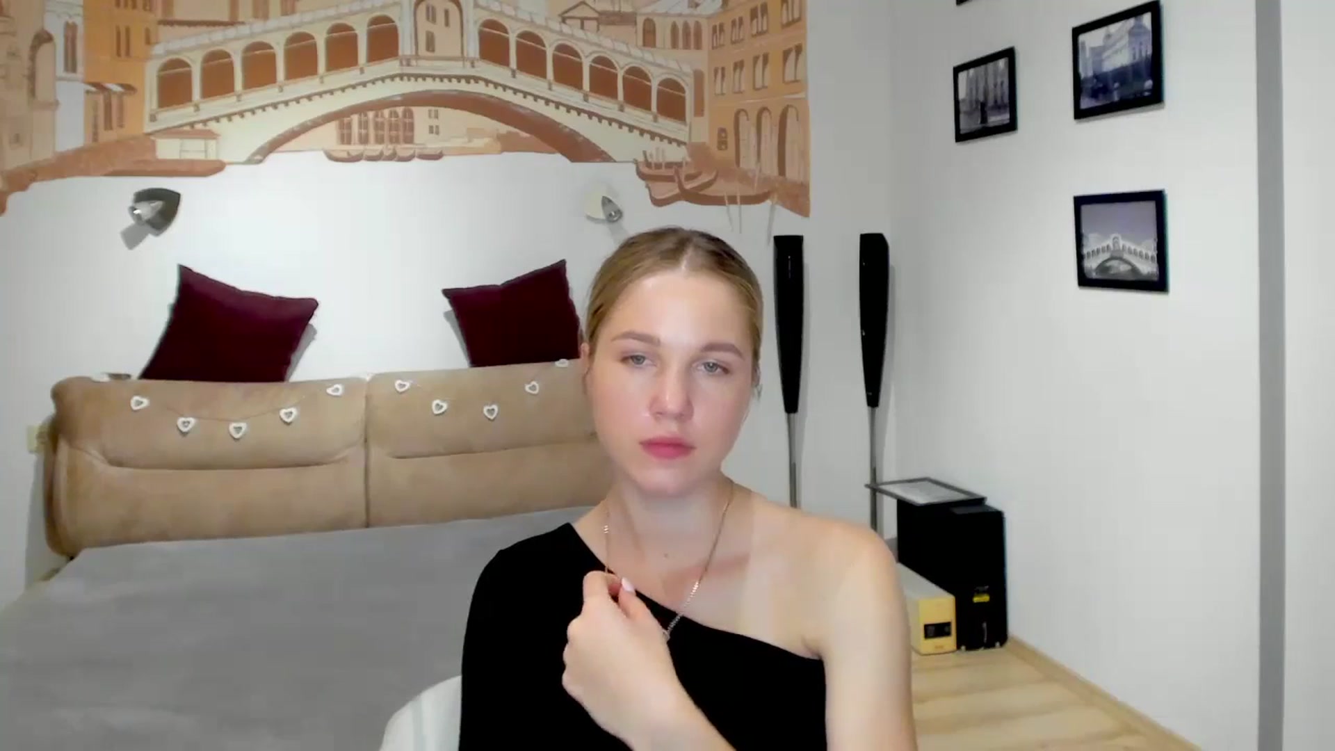 Gallery image thumbnail from Kate_Lewiss's myfreecams stream on, 05/13/2024, 10:54 image 20 of 20