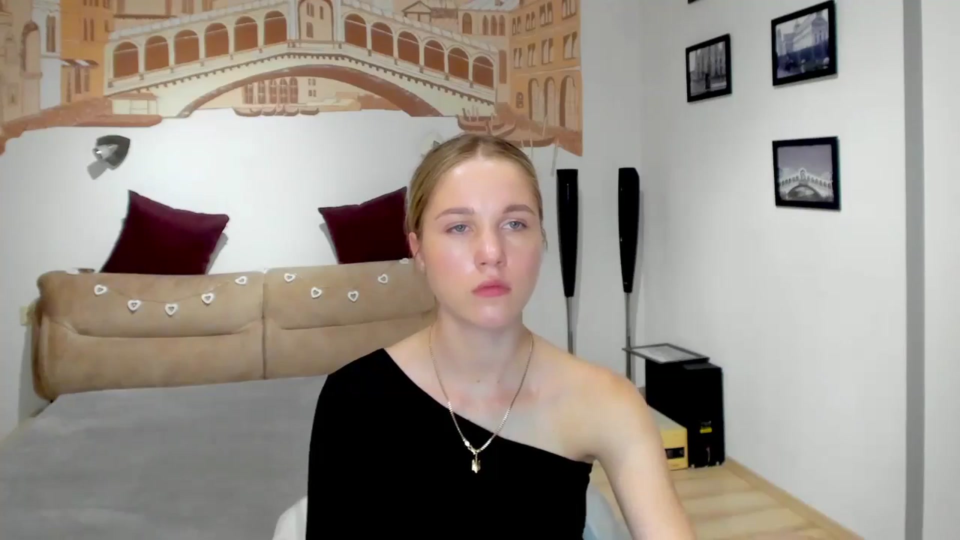 Gallery image thumbnail from Kate_Lewiss's myfreecams stream on, 05/13/2024, 10:54 image 8 of 20