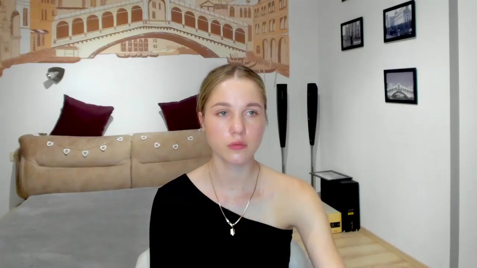 Gallery image thumbnail from Kate_Lewiss's myfreecams stream on, 05/13/2024, 10:54 image 7 of 20