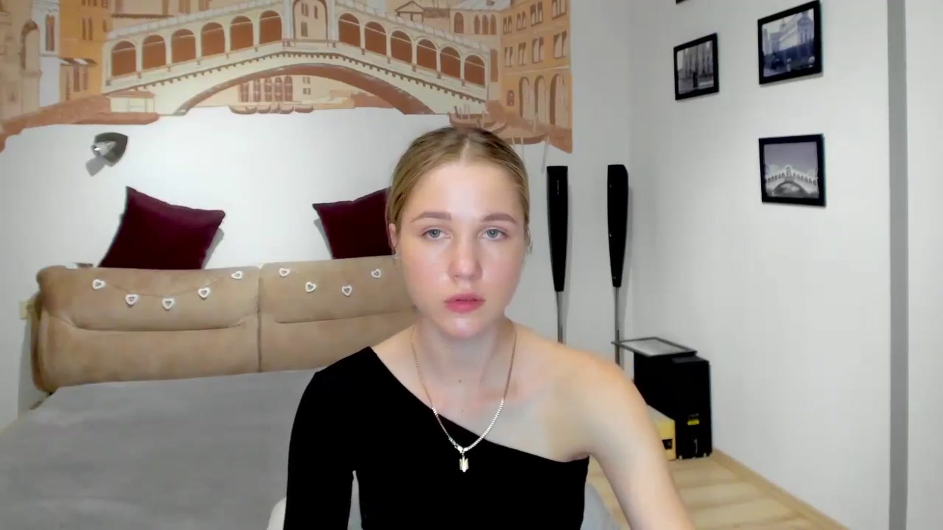 Gallery image thumbnail from Kate_Lewiss's myfreecams stream on, 05/13/2024, 10:54 image 12 of 20