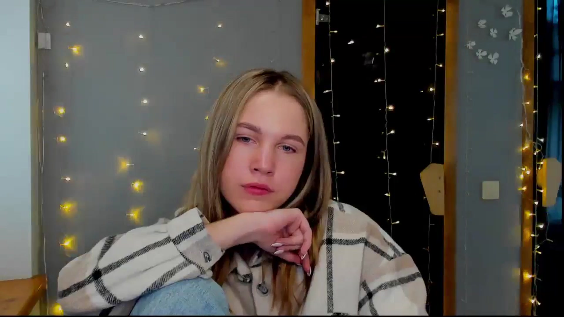 Gallery image thumbnail from Kate_Lewiss's myfreecams stream on, 05/14/2024, 07:04 image 10 of 20