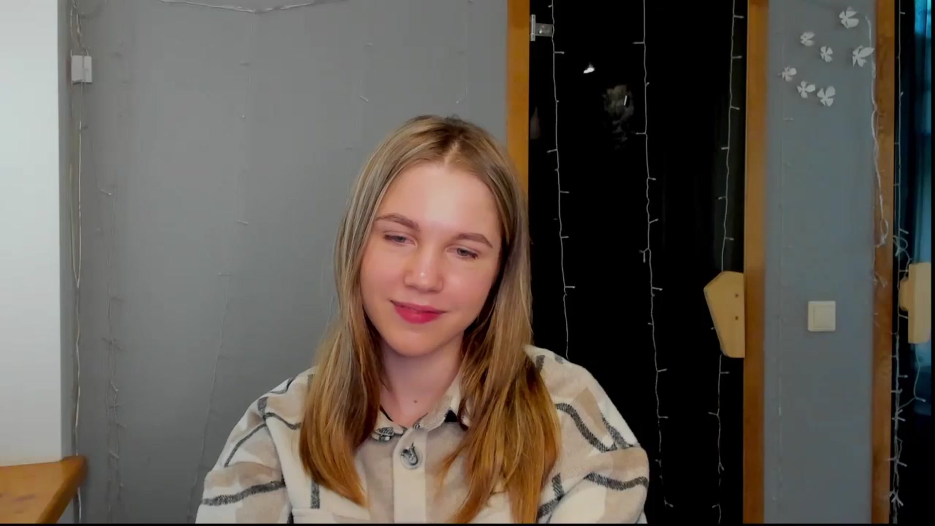 Gallery image thumbnail from Kate_Lewiss's myfreecams stream on, 05/14/2024, 07:58 image 13 of 20
