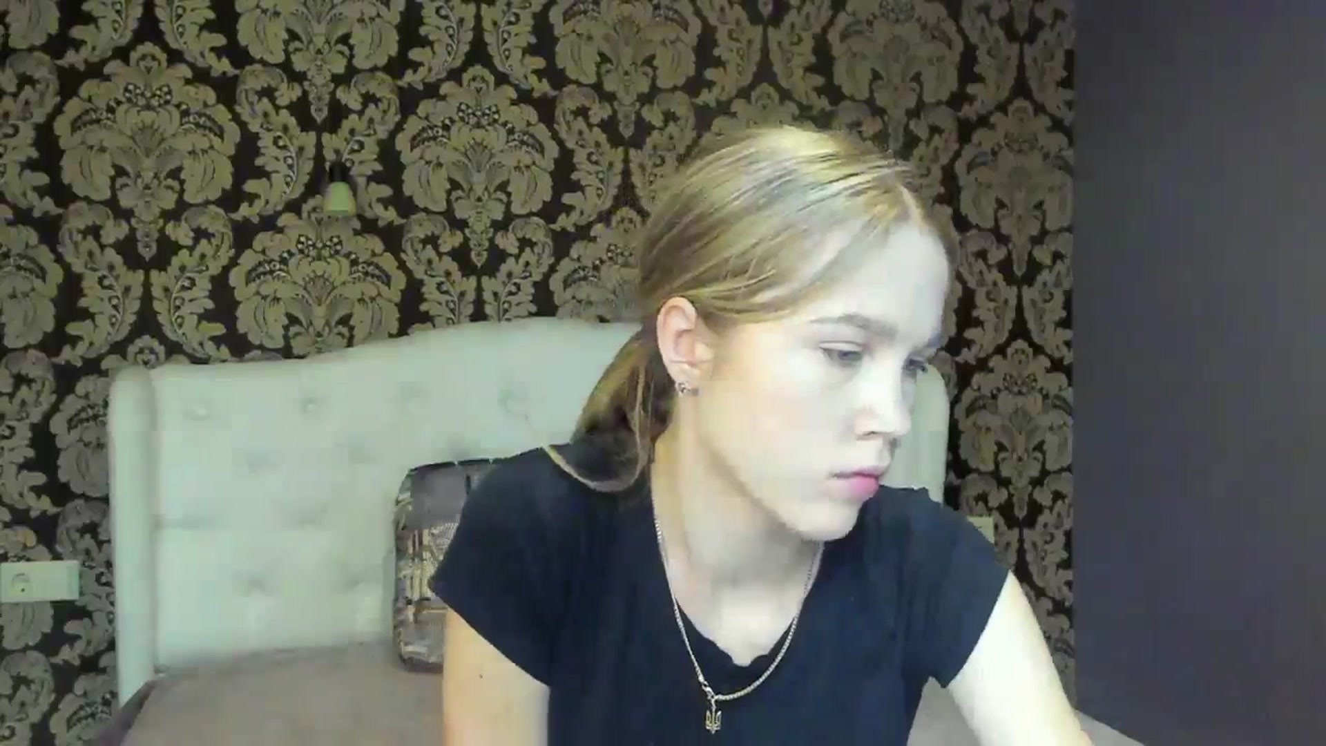 Gallery image thumbnail from Kate_Lewiss's myfreecams stream on, 05/15/2024, 07:07 image 15 of 20