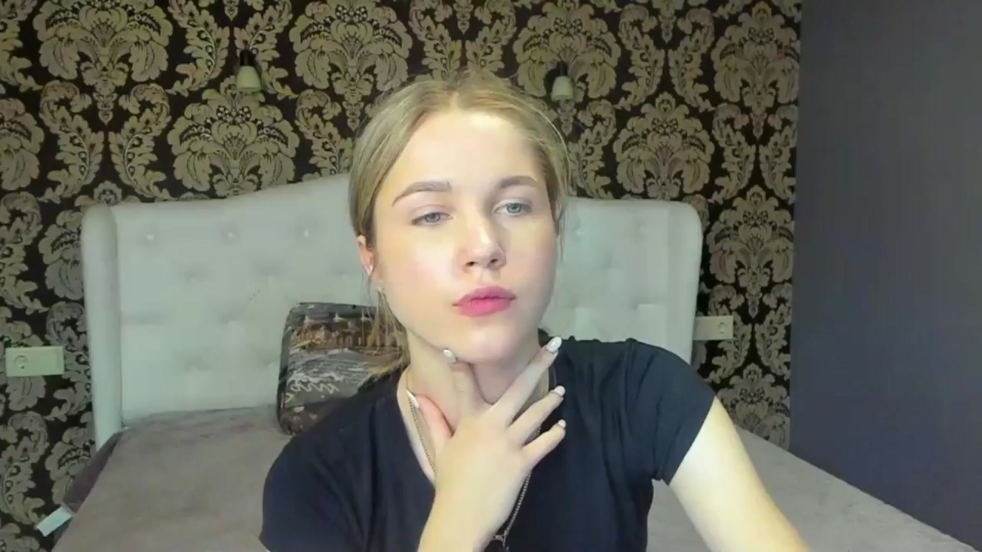 Gallery image thumbnail from Kate_Lewiss's myfreecams stream on, 05/15/2024, 10:05 image 5 of 20