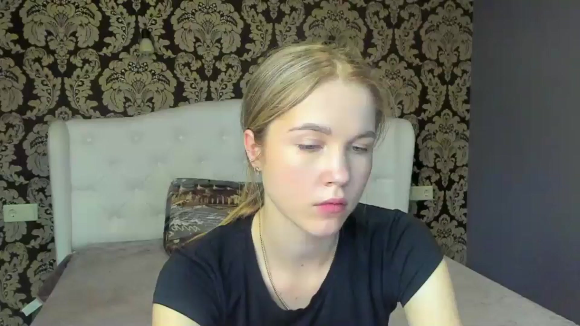 Gallery image thumbnail from Kate_Lewiss's myfreecams stream on, 05/15/2024, 10:05 image 2 of 20