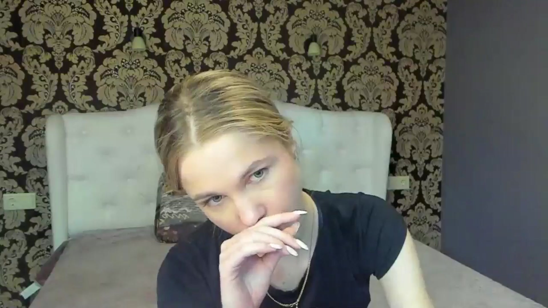 Gallery image thumbnail from Kate_Lewiss's myfreecams stream on, 05/15/2024, 10:05 image 13 of 20