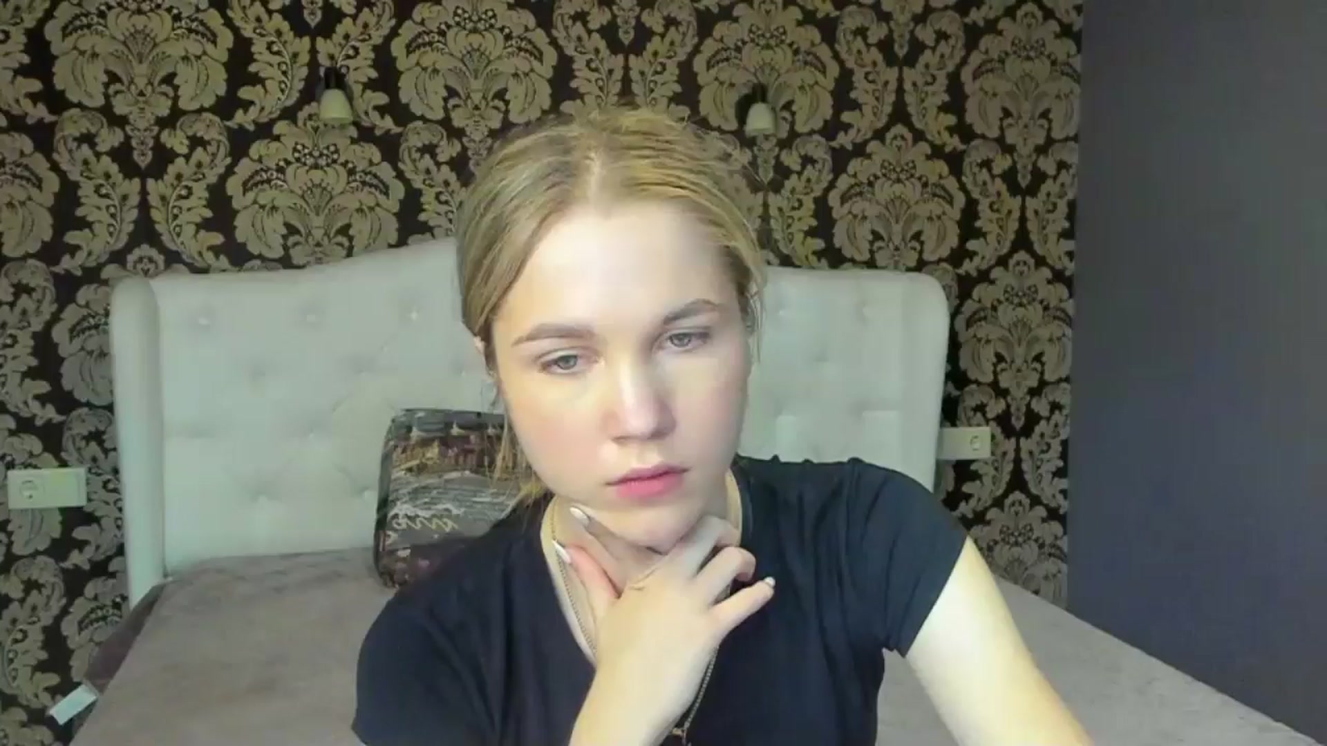 Gallery image thumbnail from Kate_Lewiss's myfreecams stream on, 05/15/2024, 10:05 image 6 of 20