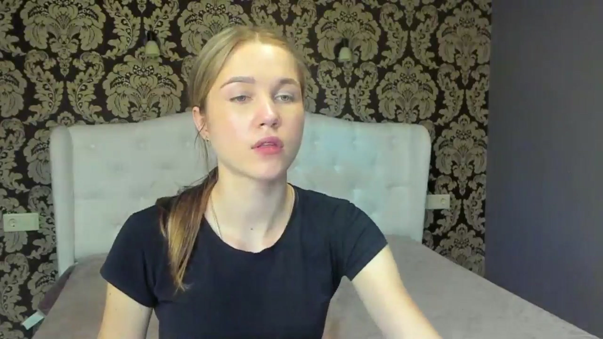 Gallery image thumbnail from Kate_Lewiss's myfreecams stream on, 05/15/2024, 11:02 image 17 of 20