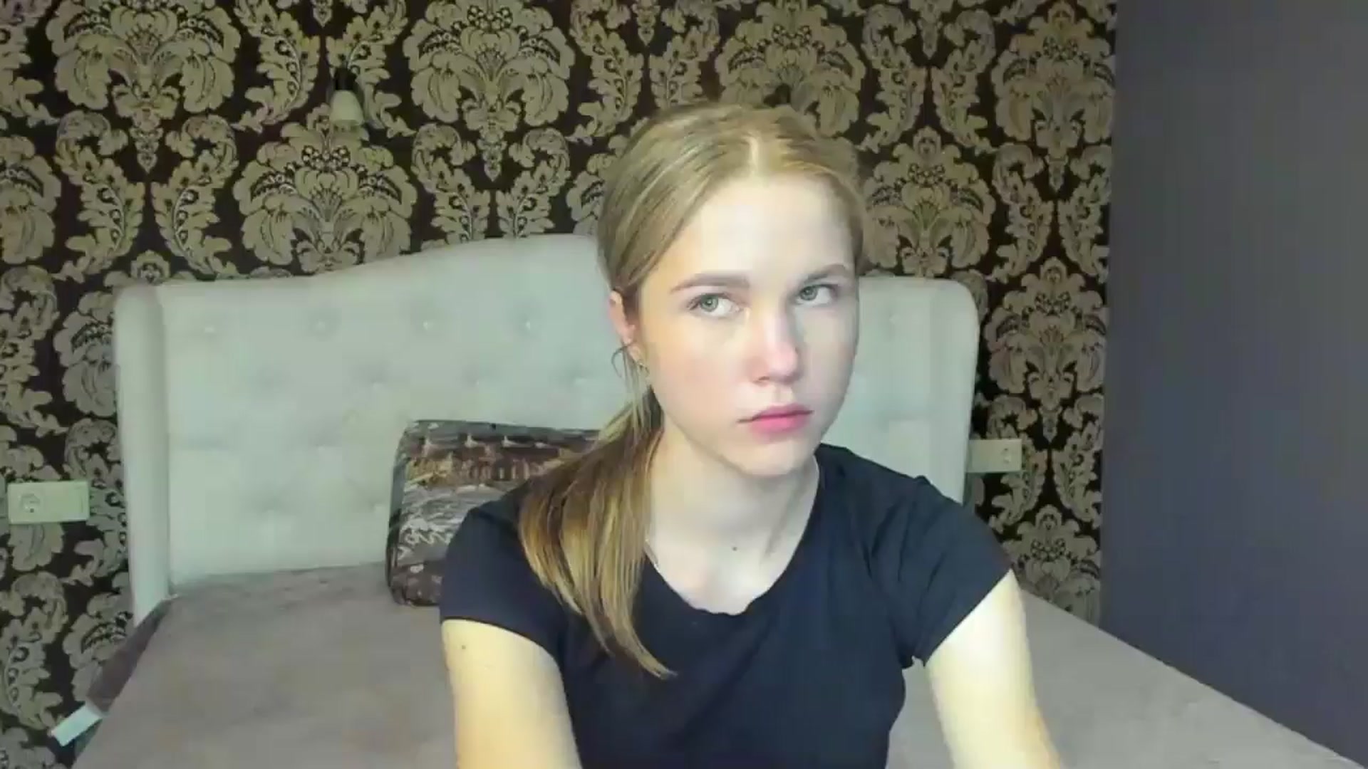 Gallery image thumbnail from Kate_Lewiss's myfreecams stream on, 05/15/2024, 11:02 image 3 of 20