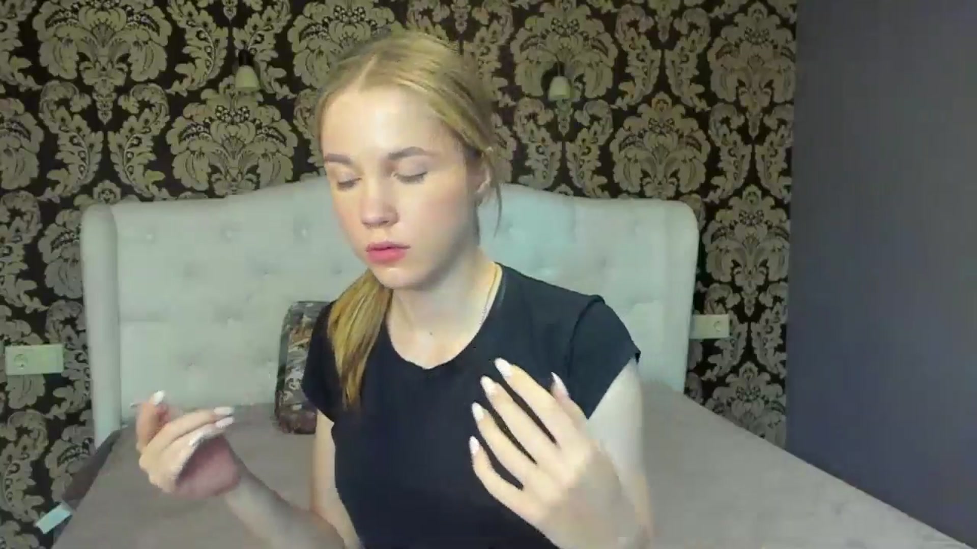 Gallery image thumbnail from Kate_Lewiss's myfreecams stream on, 05/15/2024, 11:02 image 13 of 20