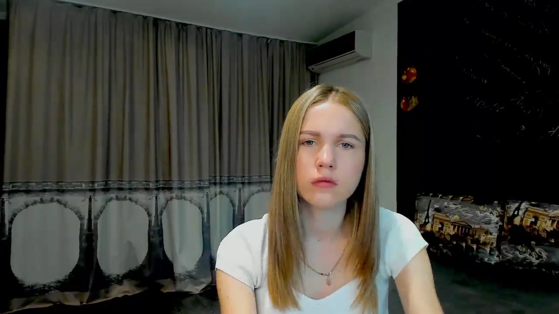 Gallery image thumbnail from Kate_Lewiss's myfreecams stream on, 05/16/2024, 07:07 image 10 of 20