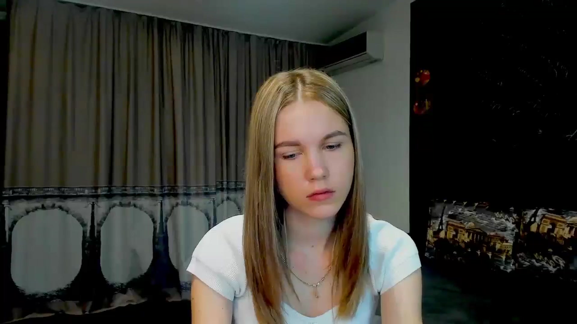 Gallery image thumbnail from Kate_Lewiss's myfreecams stream on, 05/16/2024, 07:07 image 16 of 20