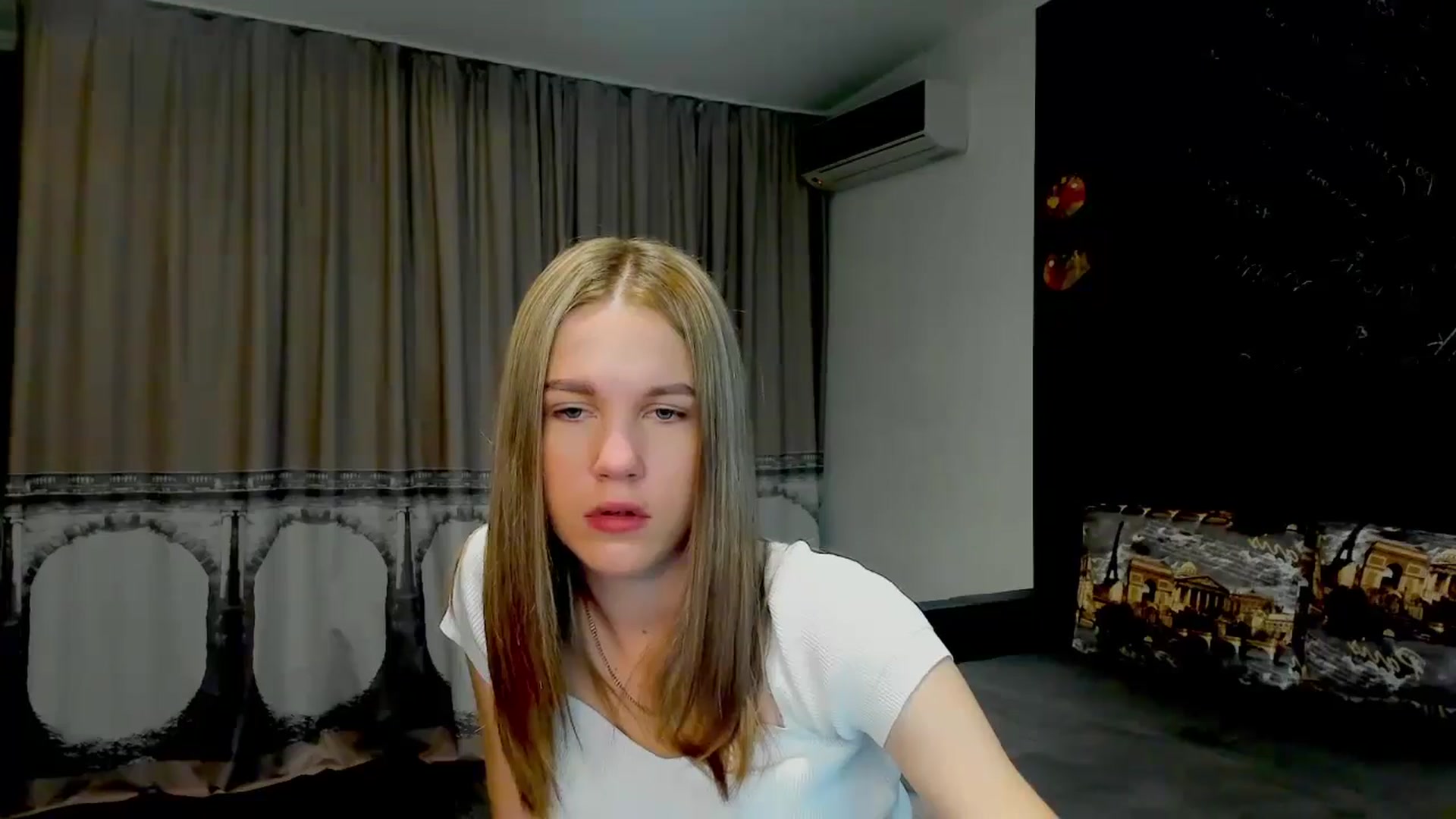 Gallery image thumbnail from Kate_Lewiss's myfreecams stream on, 05/16/2024, 07:07 image 3 of 20