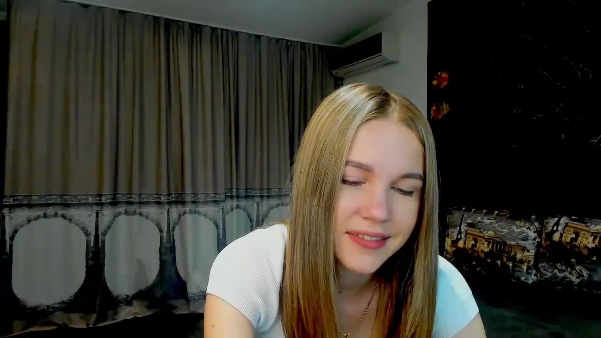 Gallery image thumbnail from Kate_Lewiss's myfreecams stream on, 05/16/2024, 07:07 image 7 of 20