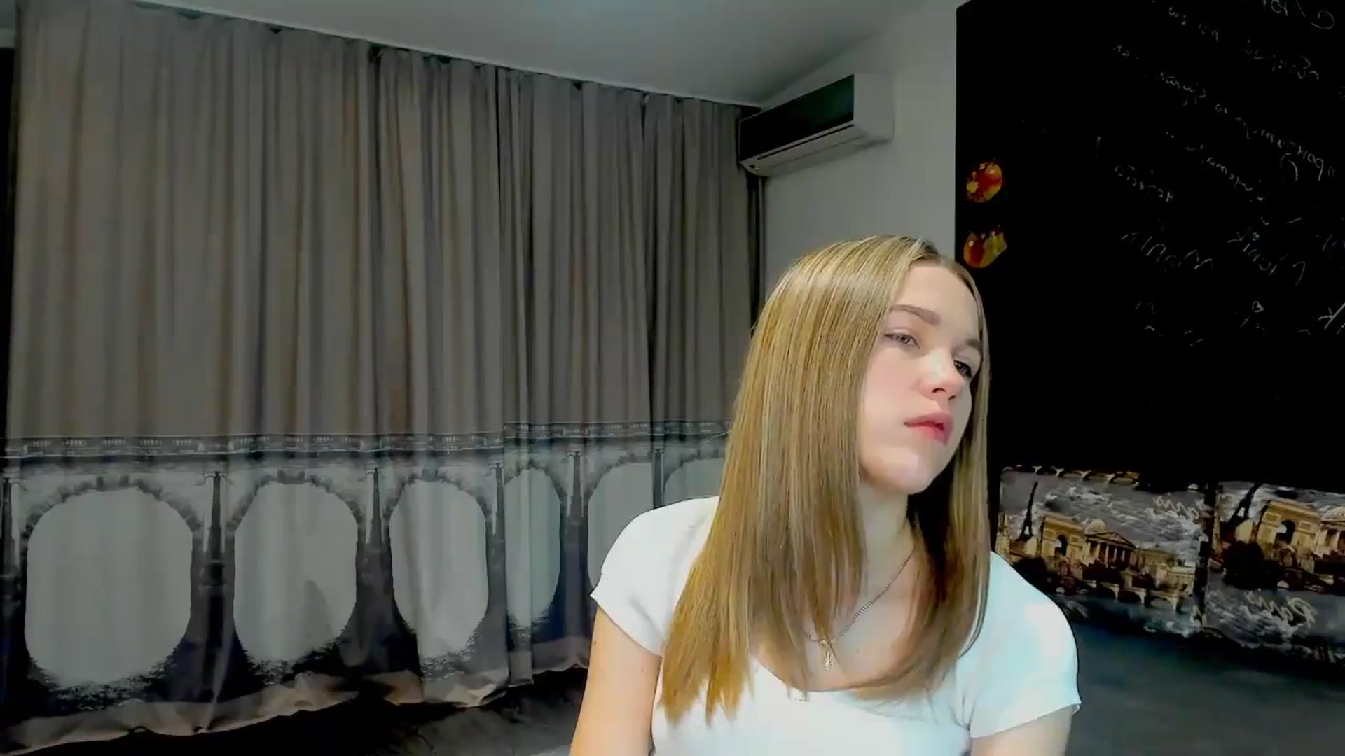 Gallery image thumbnail from Kate_Lewiss's myfreecams stream on, 05/16/2024, 07:07 image 6 of 20
