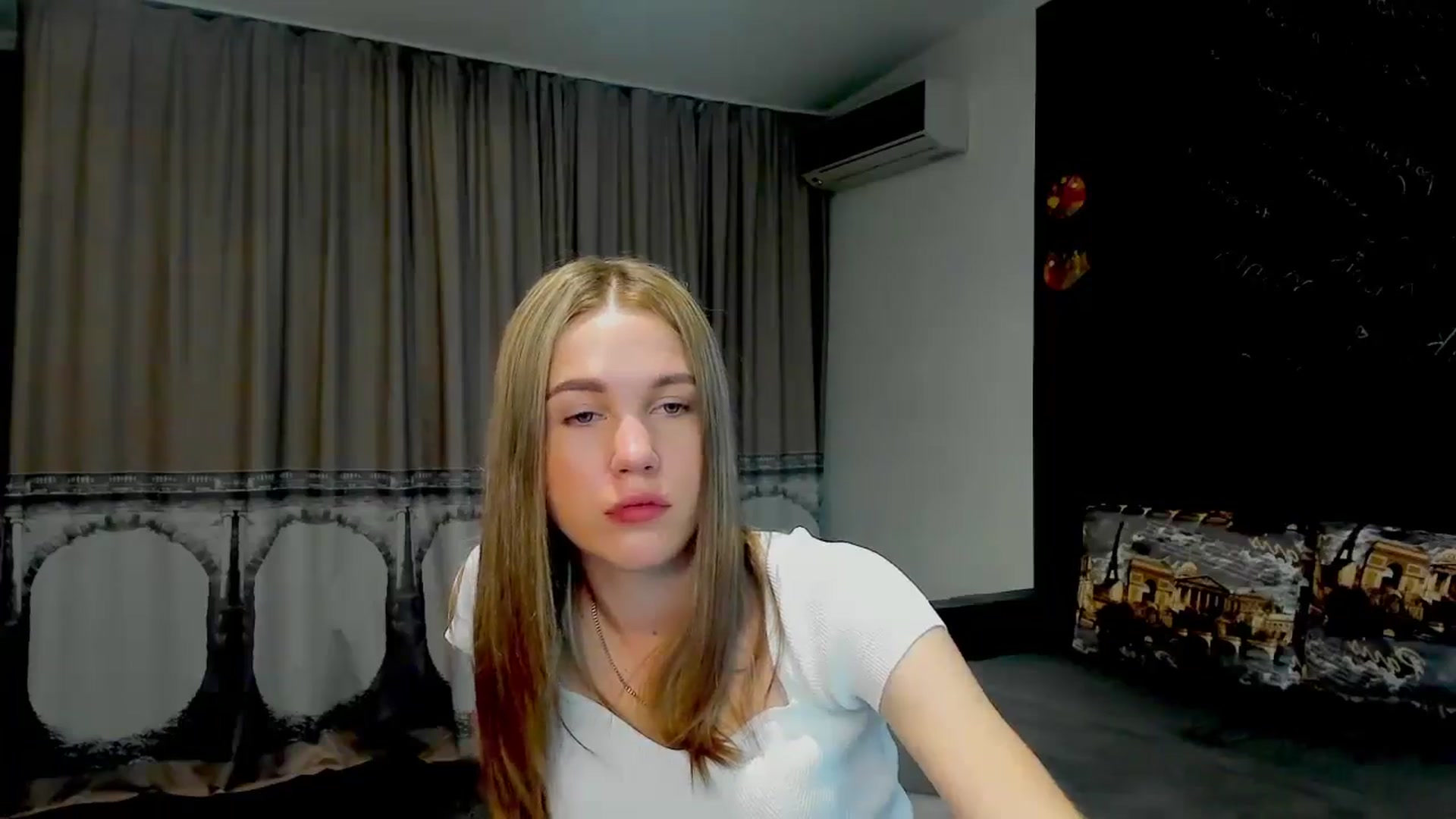 Gallery image thumbnail from Kate_Lewiss's myfreecams stream on, 05/16/2024, 07:07 image 4 of 20