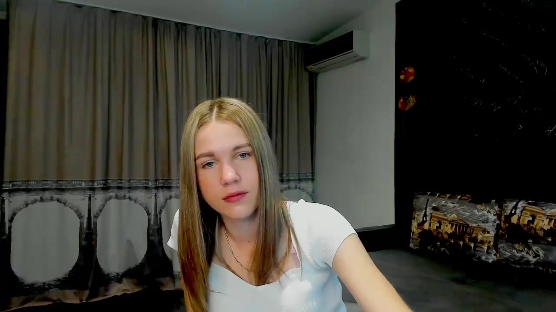 Gallery image thumbnail from Kate_Lewiss's myfreecams stream on, 05/16/2024, 07:07 image 5 of 20