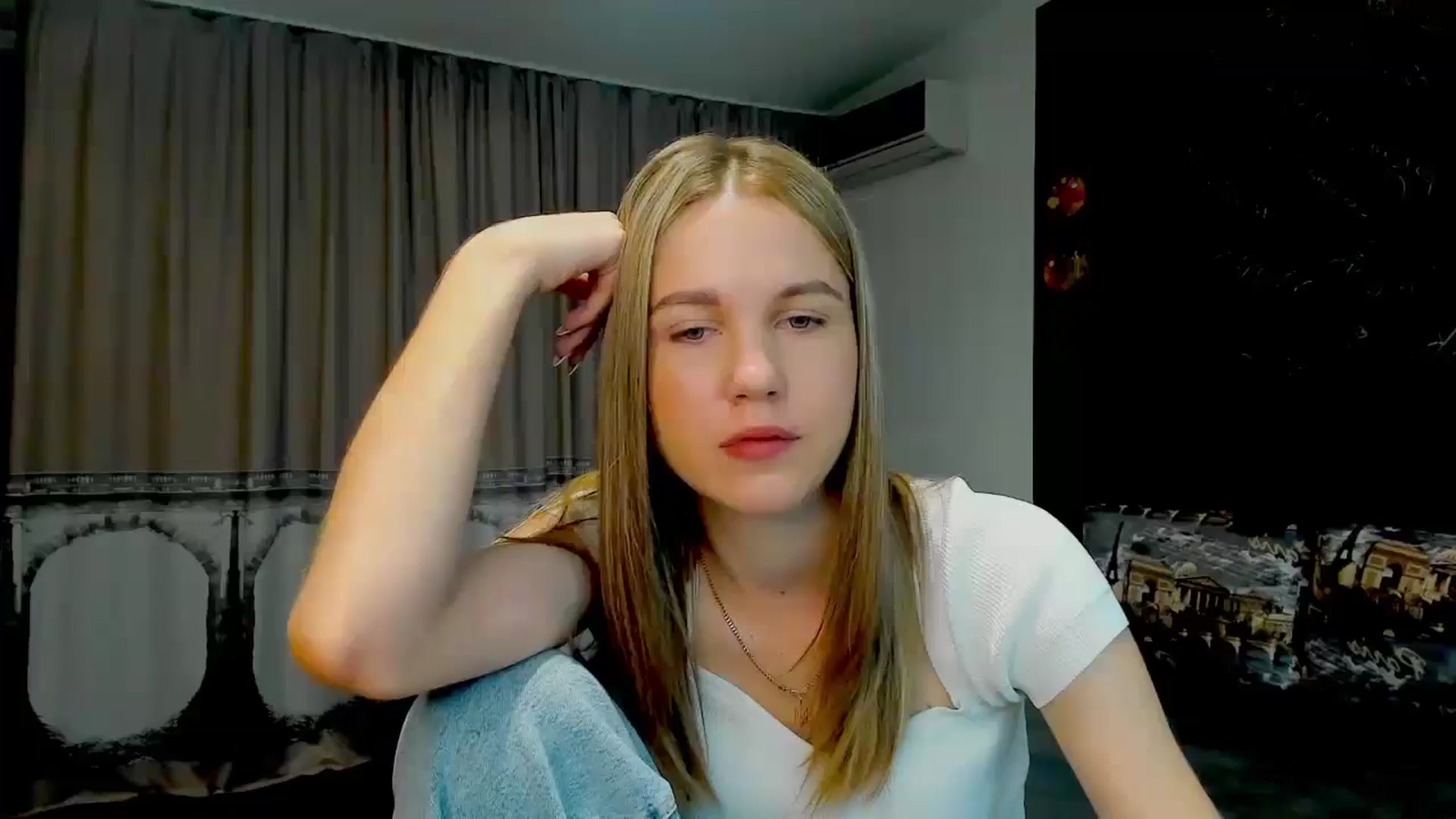 Gallery image thumbnail from Kate_Lewiss's myfreecams stream on, 05/16/2024, 07:32 image 2 of 20