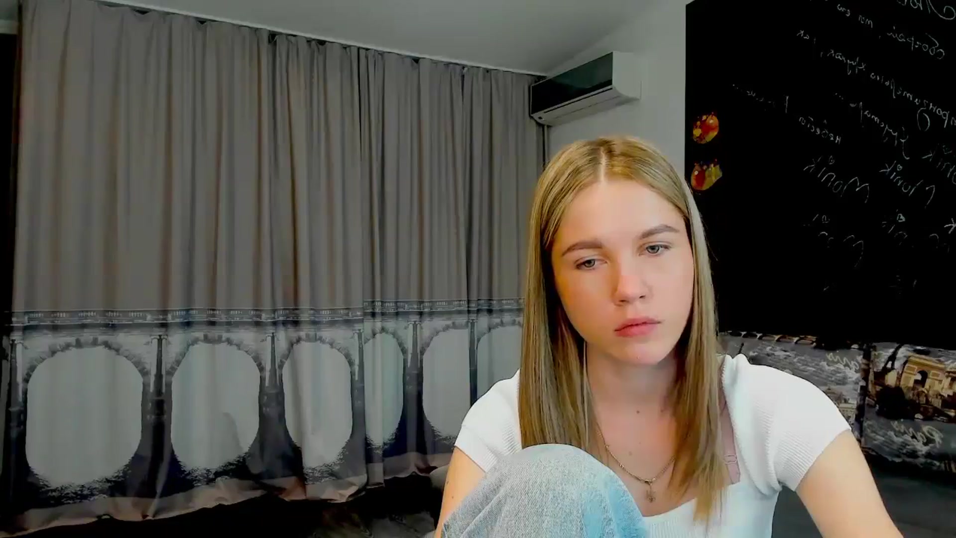 Gallery image thumbnail from Kate_Lewiss's myfreecams stream on, 05/16/2024, 08:43 image 10 of 20