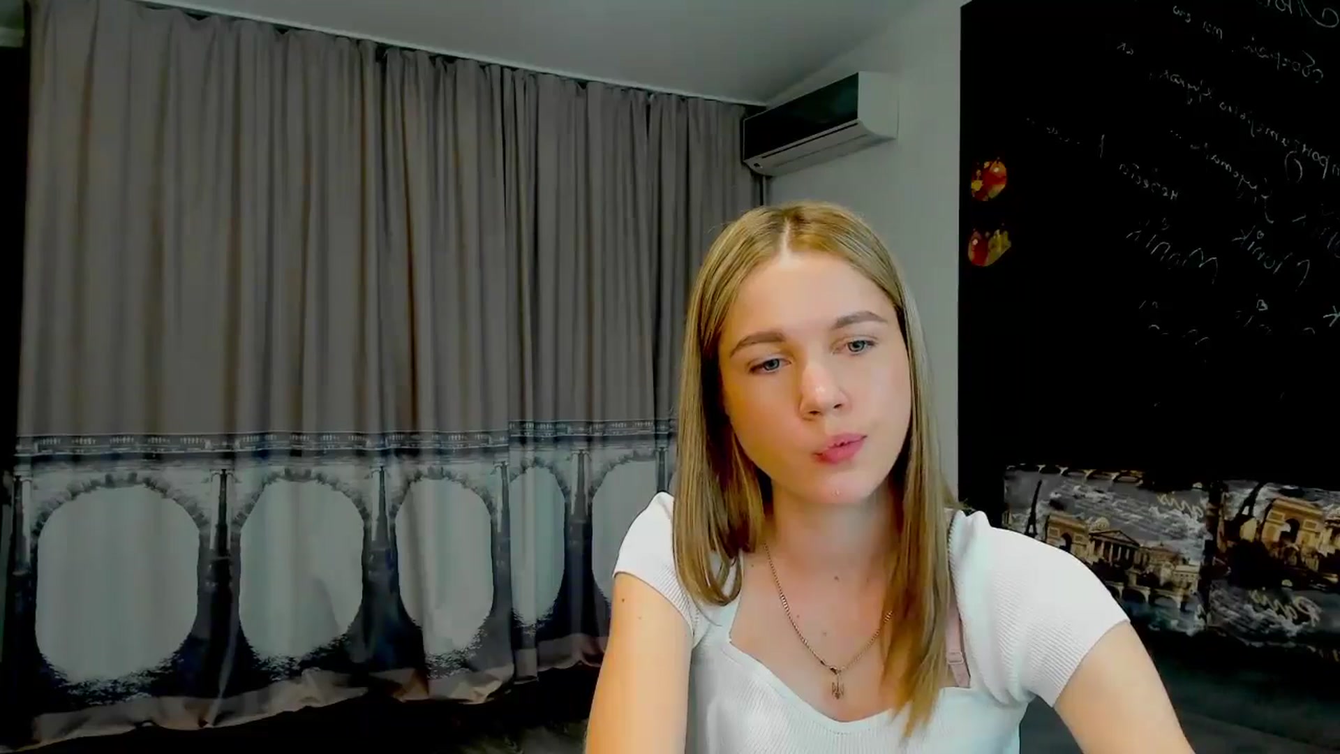 Gallery image thumbnail from Kate_Lewiss's myfreecams stream on, 05/16/2024, 08:43 image 14 of 20