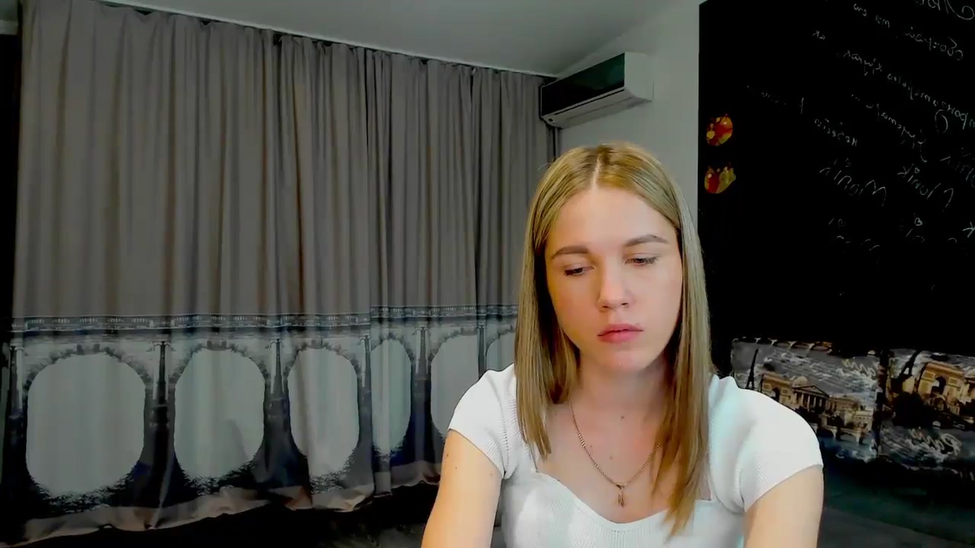 Gallery image thumbnail from Kate_Lewiss's myfreecams stream on, 05/16/2024, 08:43 image 15 of 20