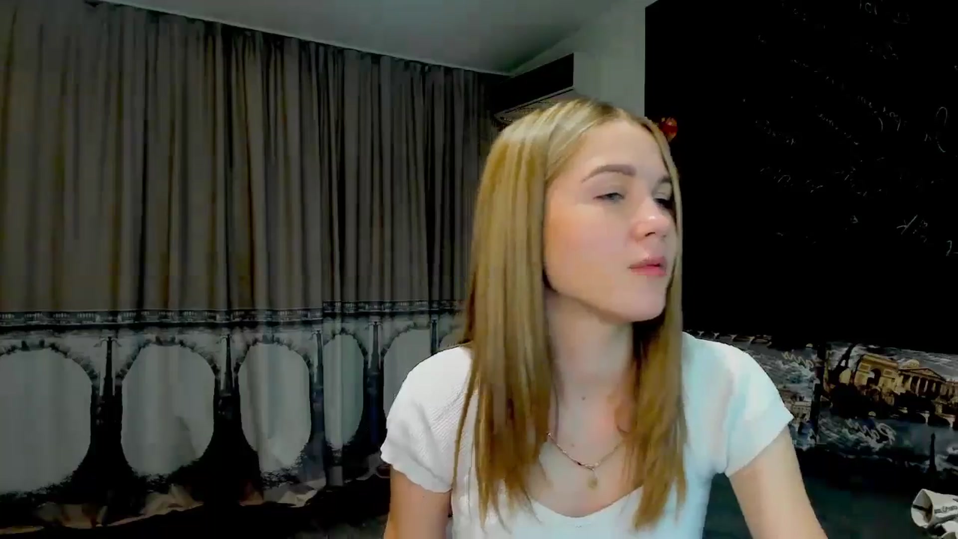 Gallery image thumbnail from Kate_Lewiss's myfreecams stream on, 05/16/2024, 10:14 image 19 of 20
