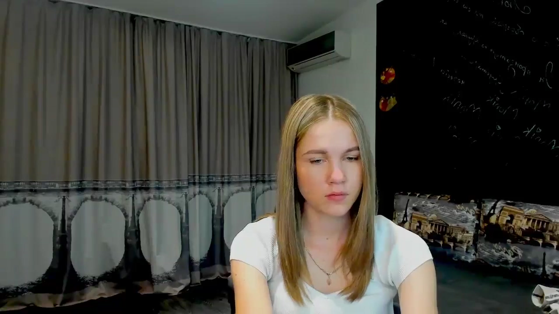 Gallery image thumbnail from Kate_Lewiss's myfreecams stream on, 05/16/2024, 10:14 image 20 of 20