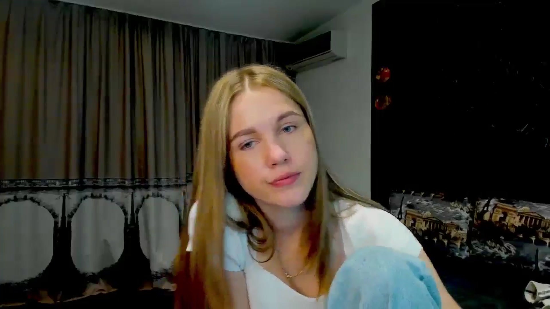 Gallery image thumbnail from Kate_Lewiss's myfreecams stream on, 05/16/2024, 10:14 image 13 of 20
