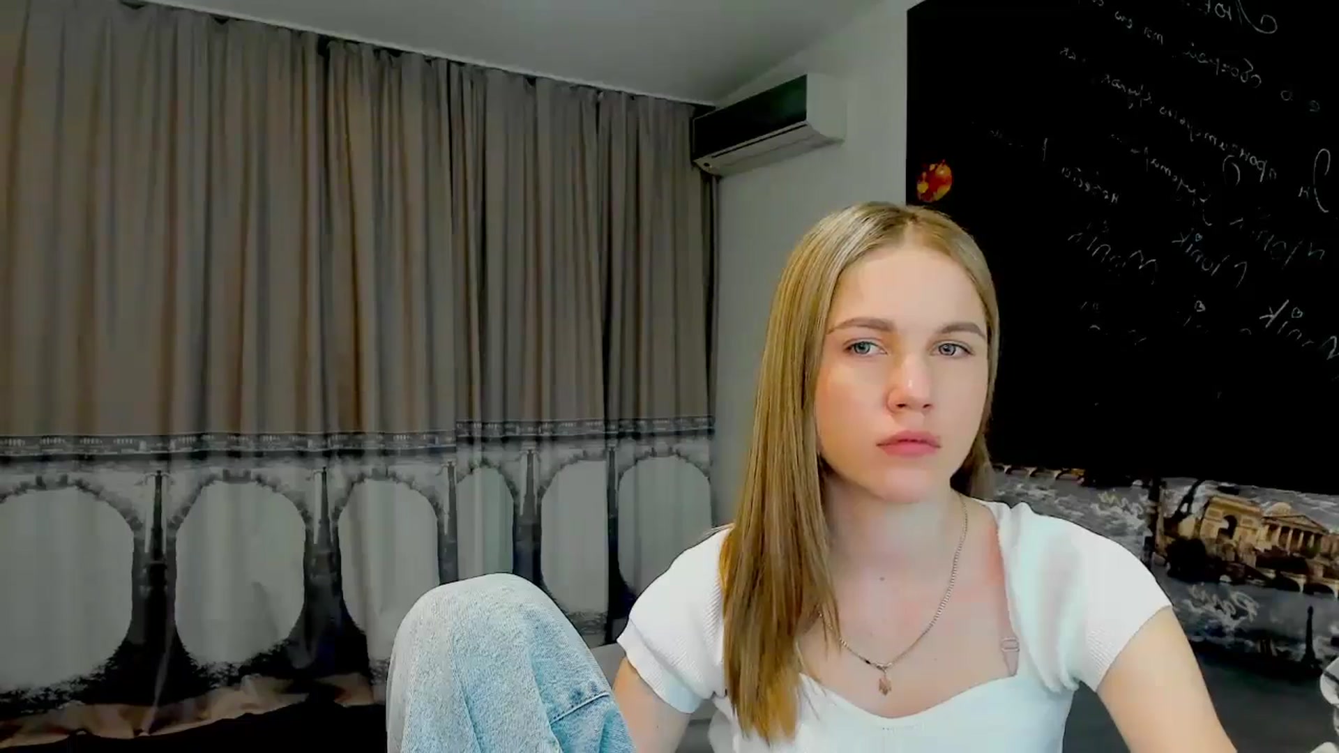 Gallery image thumbnail from Kate_Lewiss's myfreecams stream on, 05/16/2024, 10:14 image 5 of 20