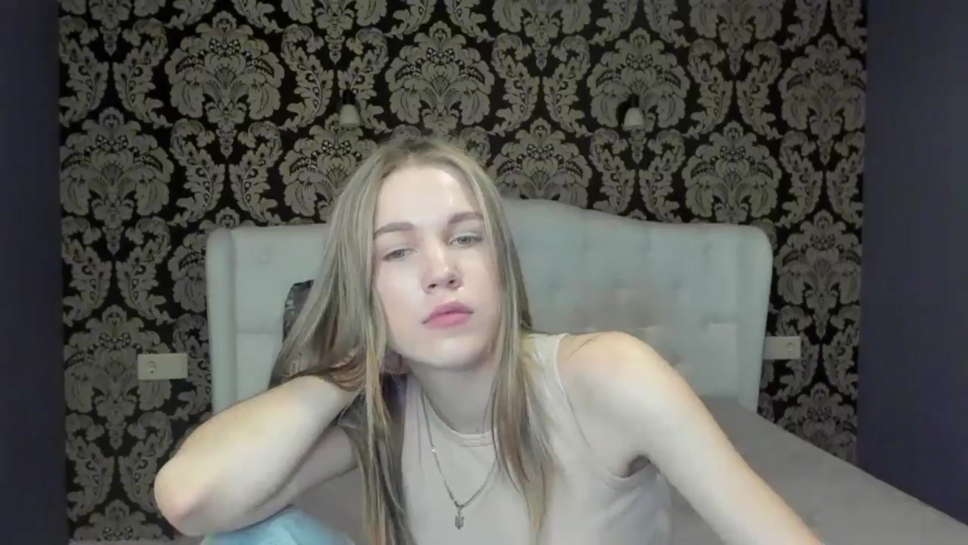 Gallery image thumbnail from Kate_Lewiss's myfreecams stream on, 05/19/2024, 08:24 image 17 of 20