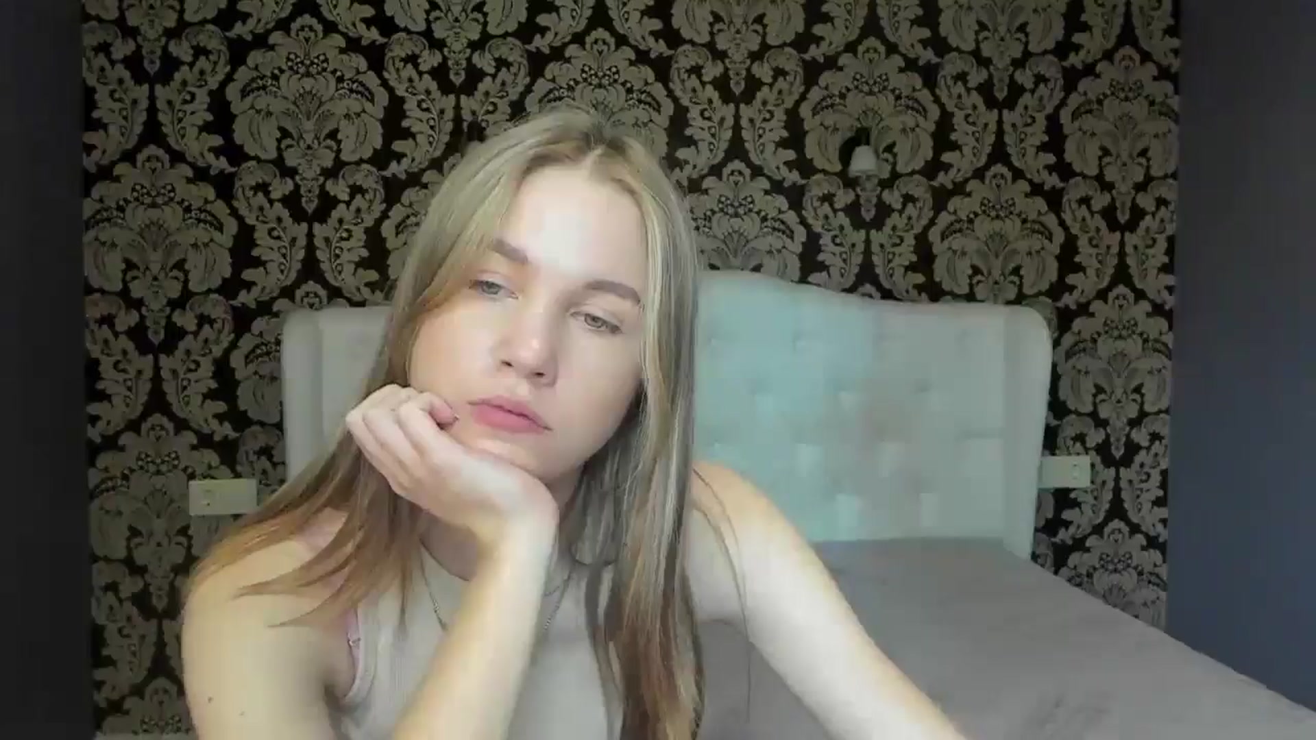 Gallery image thumbnail from Kate_Lewiss's myfreecams stream on, 05/19/2024, 09:37 image 8 of 20