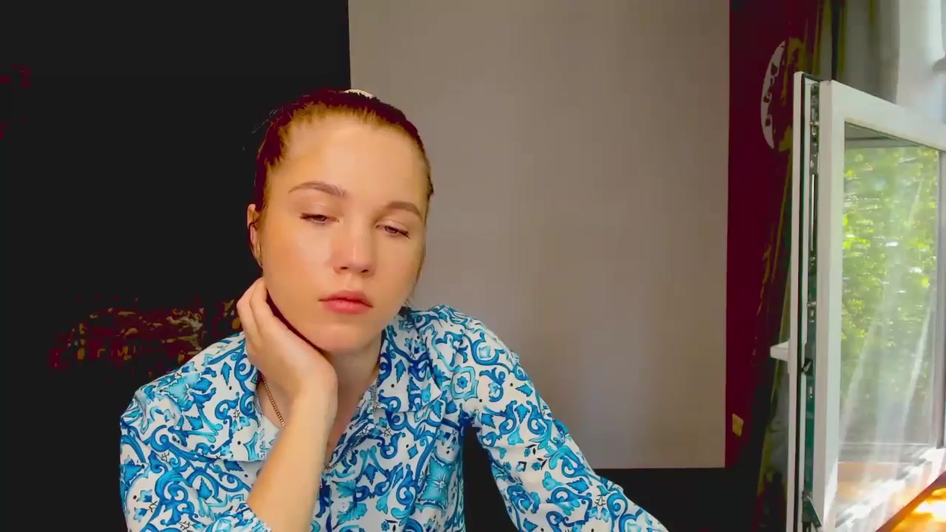 Gallery image thumbnail from Kate_Lewiss's myfreecams stream on, 05/21/2024, 07:37 image 15 of 20