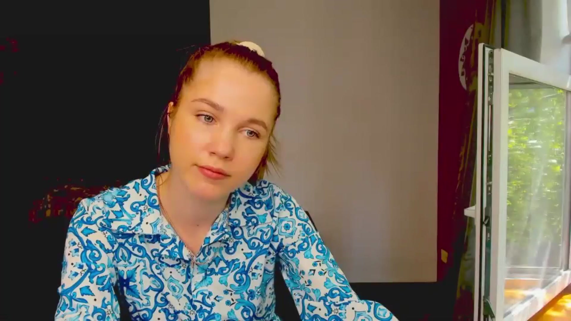 Gallery image thumbnail from Kate_Lewiss's myfreecams stream on, 05/21/2024, 07:37 image 16 of 20