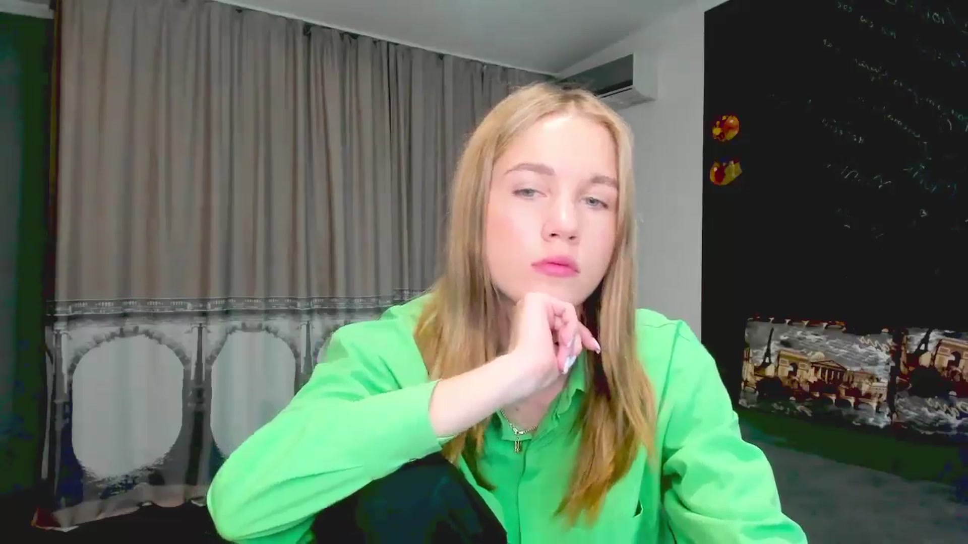 Gallery image thumbnail from Kate_Lewiss's myfreecams stream on, 05/22/2024, 07:15 image 19 of 20