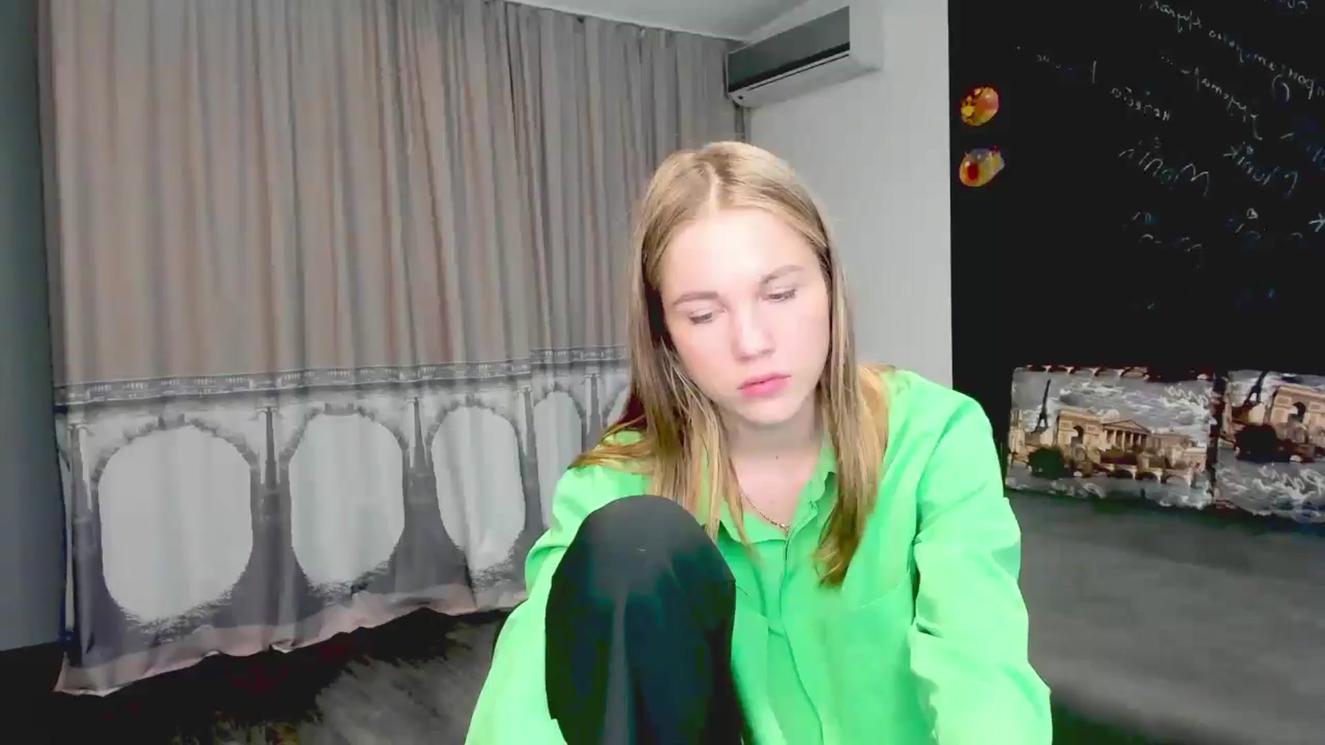 Gallery image thumbnail from Kate_Lewiss's myfreecams stream on, 05/22/2024, 10:46 image 11 of 20
