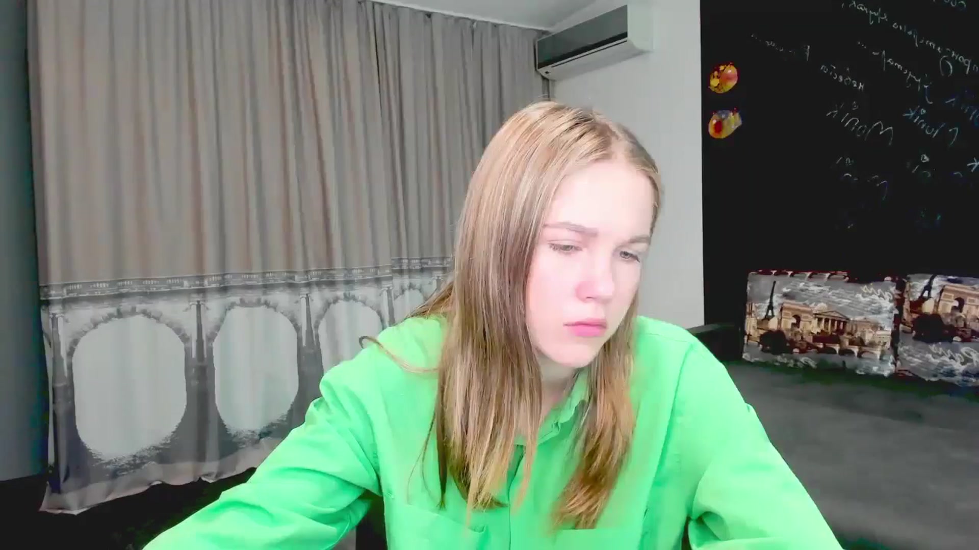 Gallery image thumbnail from Kate_Lewiss's myfreecams stream on, 05/22/2024, 11:02 image 4 of 20
