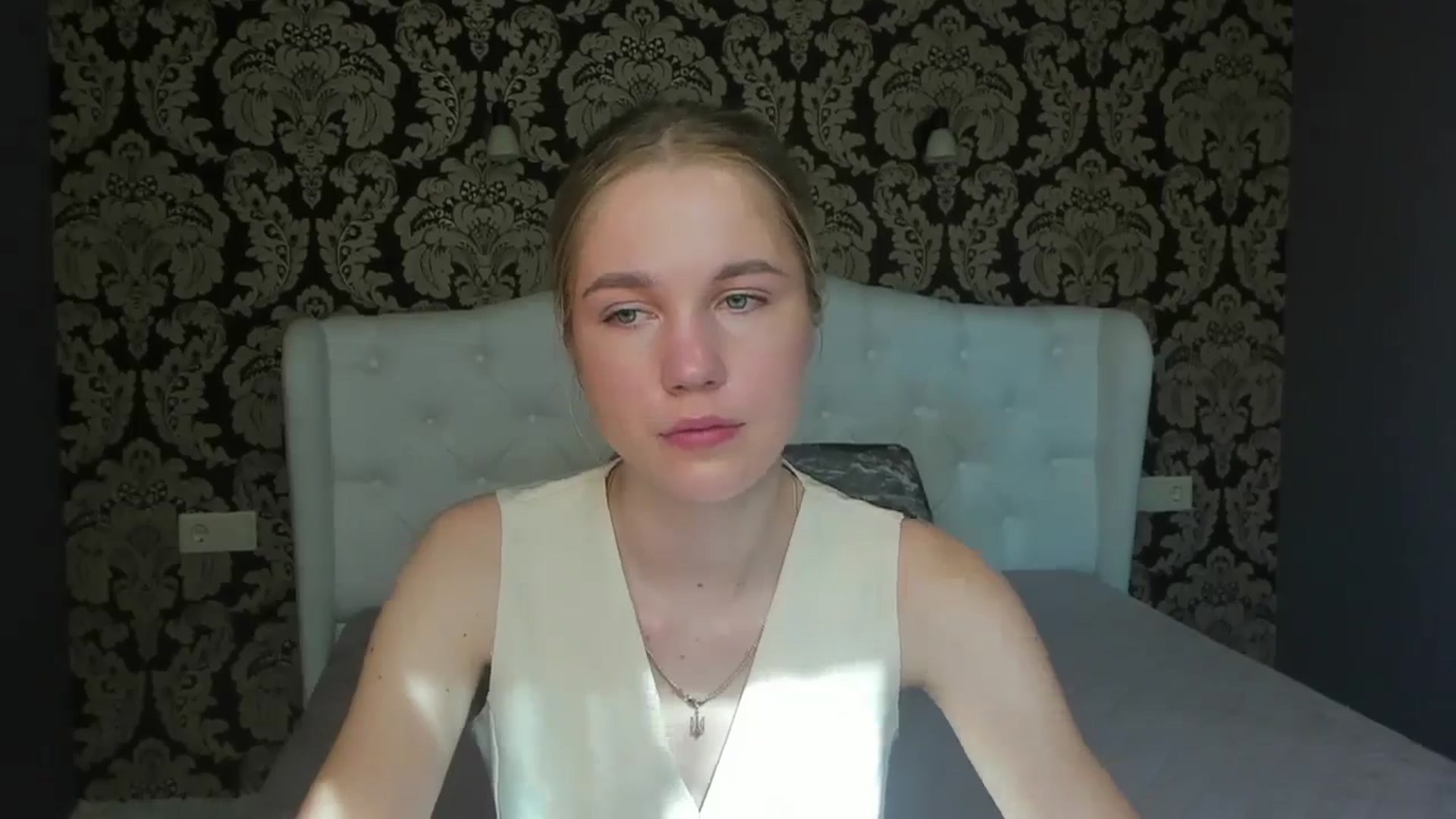 Gallery image thumbnail from Kate_Lewiss's myfreecams stream on, 05/23/2024, 07:20 image 5 of 20