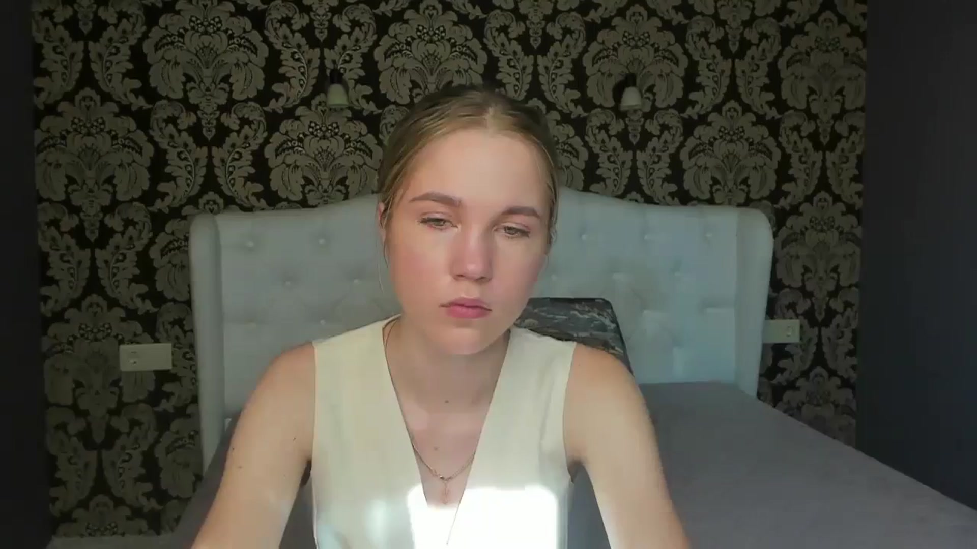Gallery image thumbnail from Kate_Lewiss's myfreecams stream on, 05/23/2024, 07:20 image 6 of 20