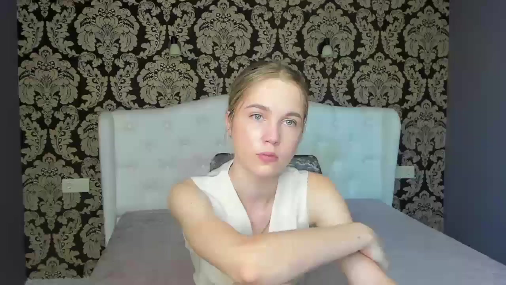 Gallery image thumbnail from Kate_Lewiss's myfreecams stream on, 05/23/2024, 07:20 image 15 of 20