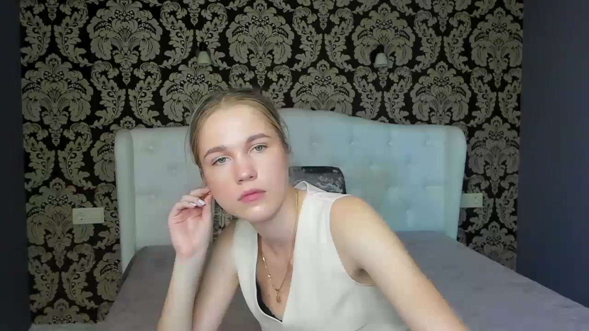 Gallery image thumbnail from Kate_Lewiss's myfreecams stream on, 05/23/2024, 08:28 image 10 of 20