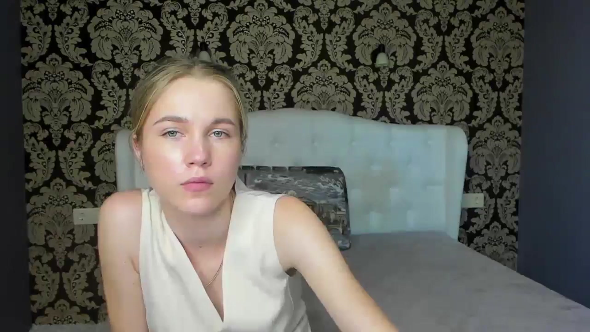 Gallery image thumbnail from Kate_Lewiss's myfreecams stream on, 05/23/2024, 10:46 image 14 of 20