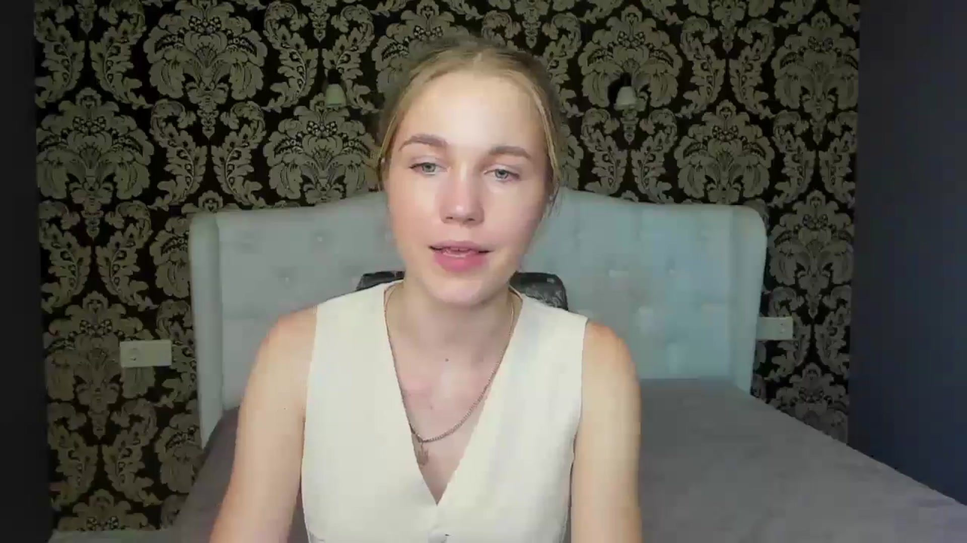 Gallery image thumbnail from Kate_Lewiss's myfreecams stream on, 05/23/2024, 10:46 image 17 of 20