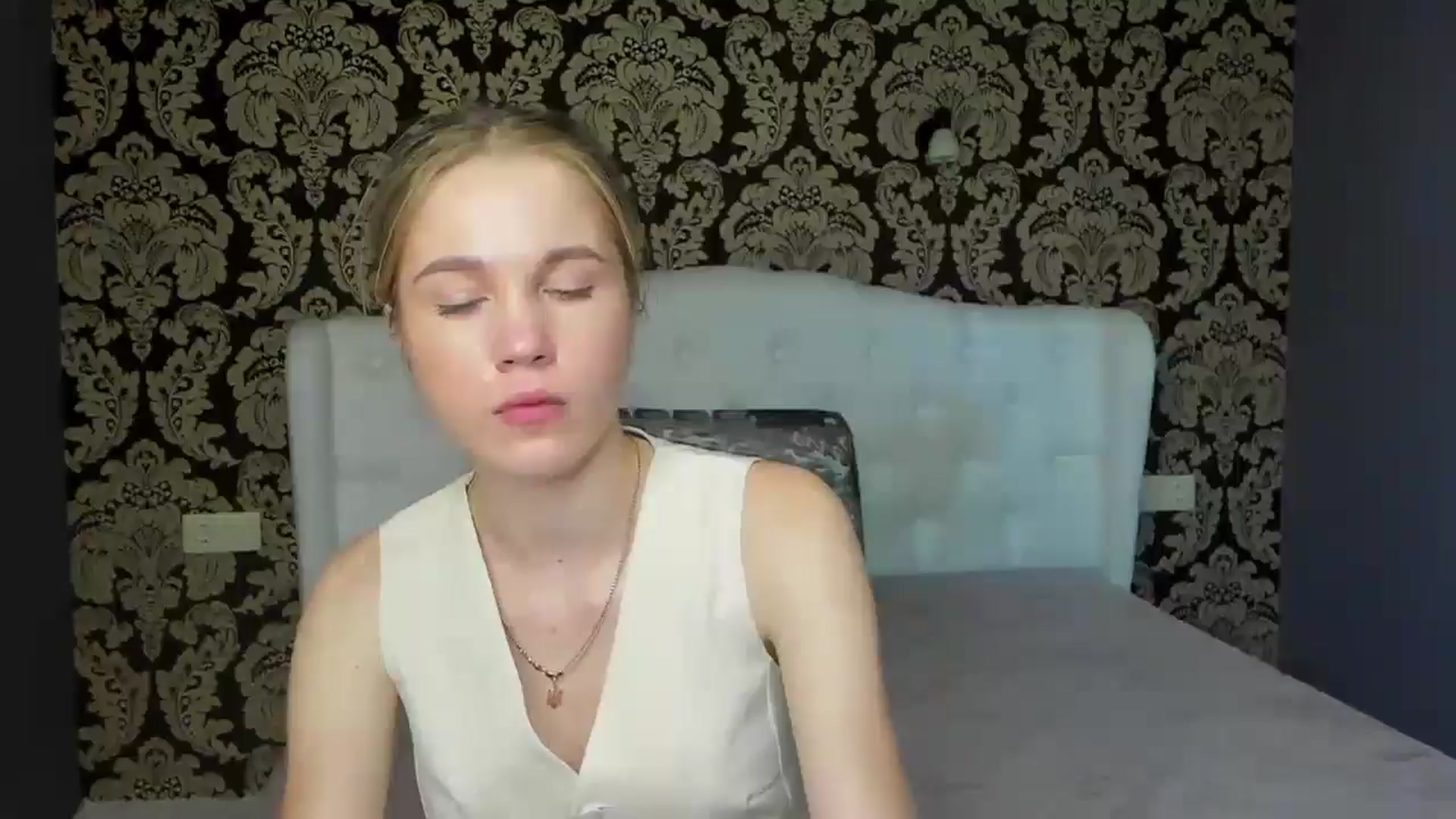Gallery image thumbnail from Kate_Lewiss's myfreecams stream on, 05/23/2024, 10:46 image 1 of 20