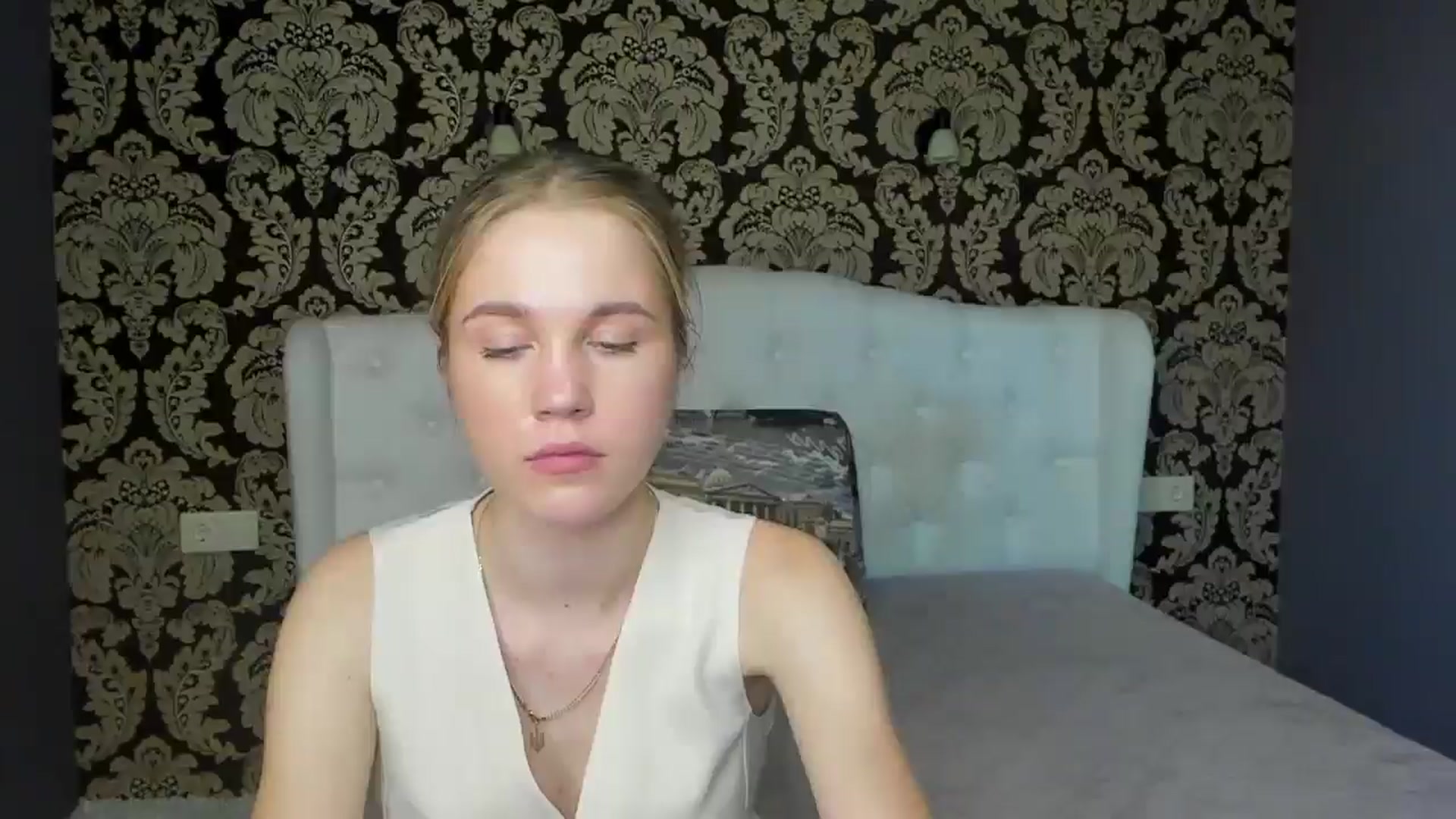 Gallery image thumbnail from Kate_Lewiss's myfreecams stream on, 05/23/2024, 10:46 image 8 of 20