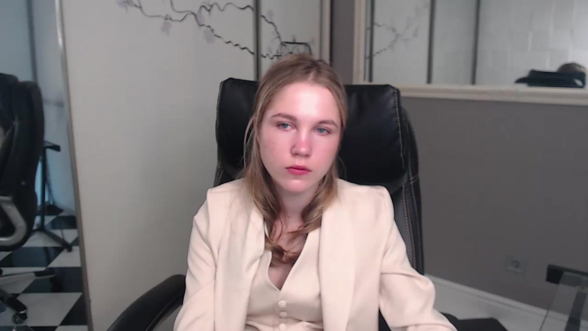 Gallery image thumbnail from Kate_Lewiss's myfreecams stream on, 05/26/2024, 06:49 image 5 of 20