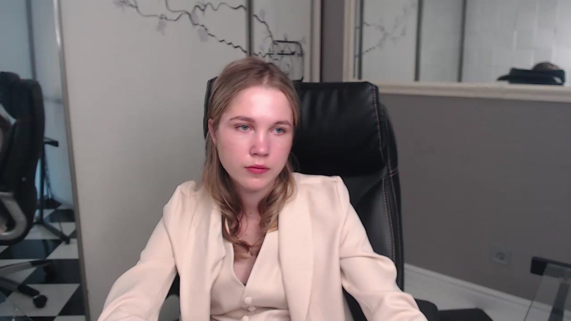 Gallery image thumbnail from Kate_Lewiss's myfreecams stream on, 05/26/2024, 06:49 image 16 of 20