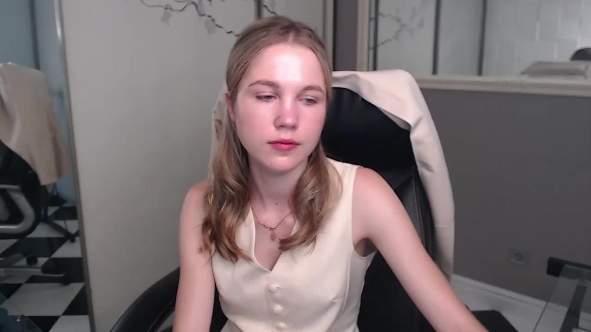 Gallery image thumbnail from Kate_Lewiss's myfreecams stream on, 05/26/2024, 07:50 image 1 of 20